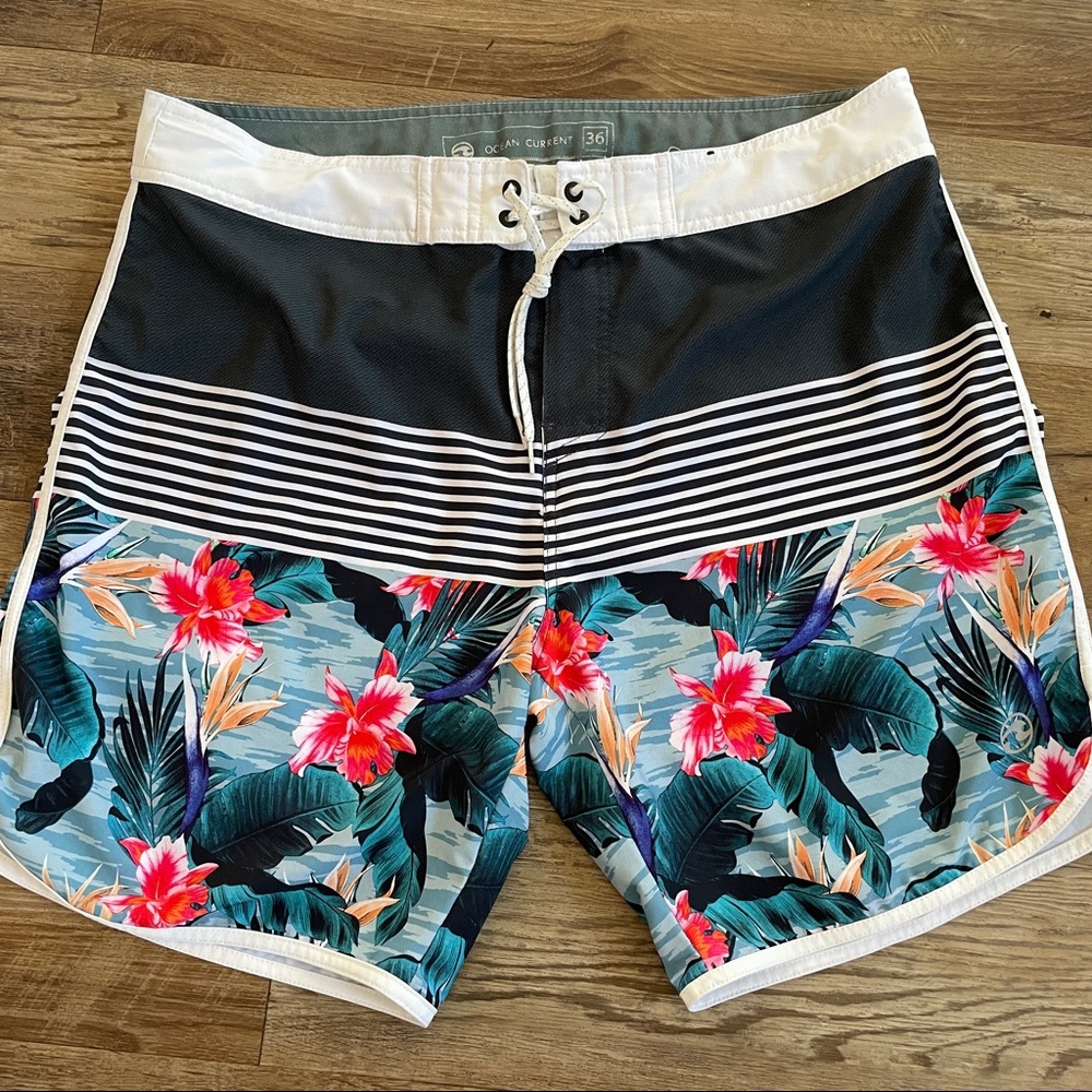 Ocean Current mens board shorts 36